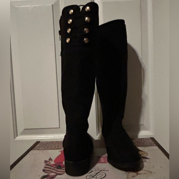 Loren Conrad Boots - Picture 2 of 5
